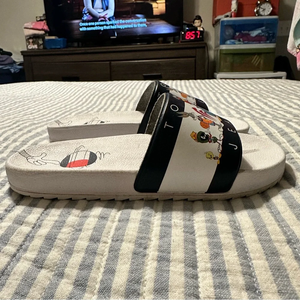 Tommy Jeans A New‎ Legazy Cast Slide Boys Shoes Size 1 Used